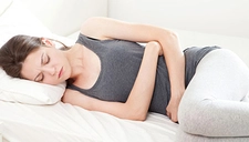 Göbek Ağrısı Belirtileri ve Tedavisi