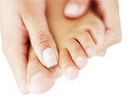 Ayak Başparmak Ağrısı Belirtileri ve Tedavisi