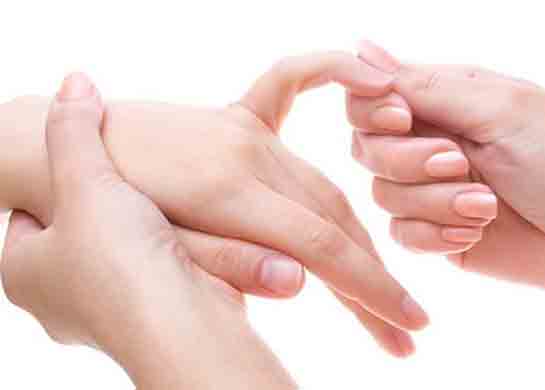 Parmak Ağrısı Belirtileri ve Tedavisi